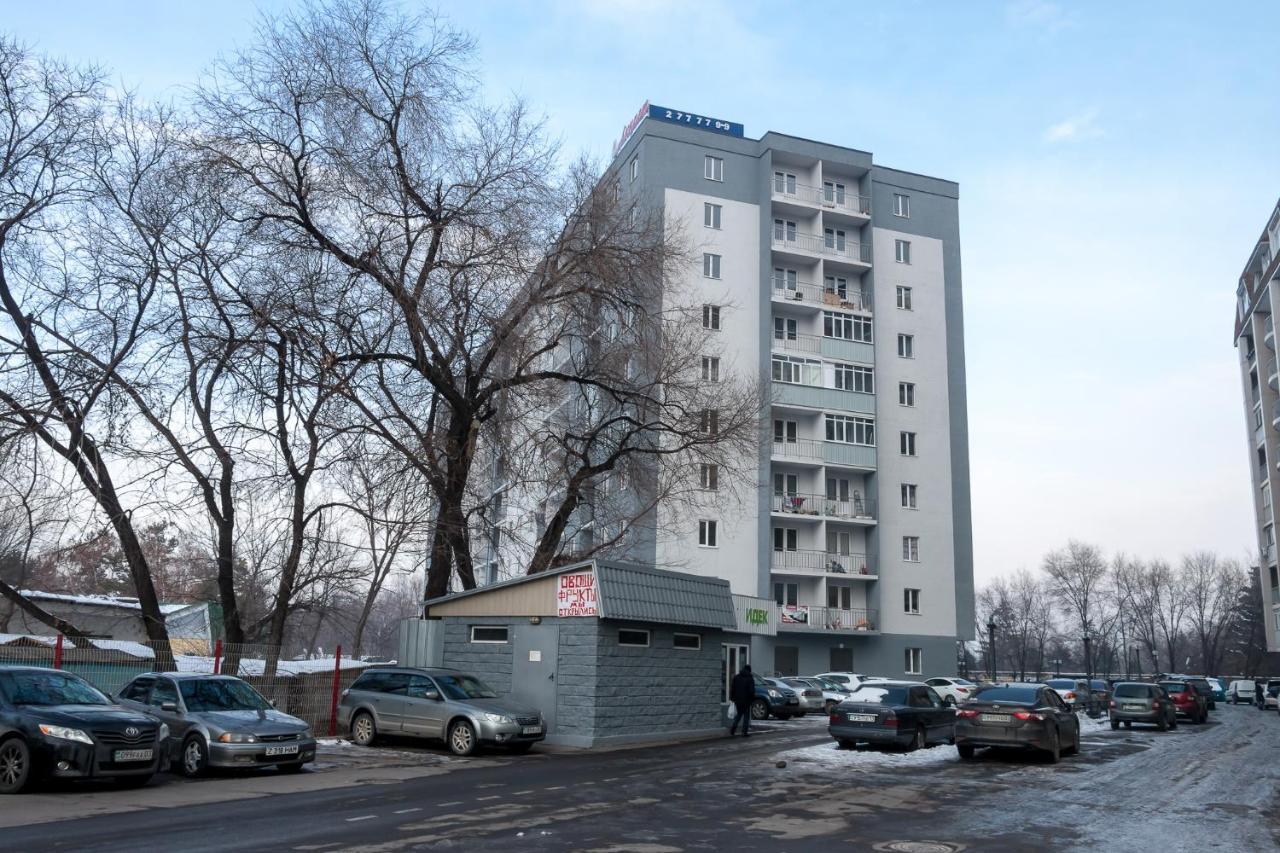 Apartments Akniet 233 - Asia Park Almaty Exterior photo